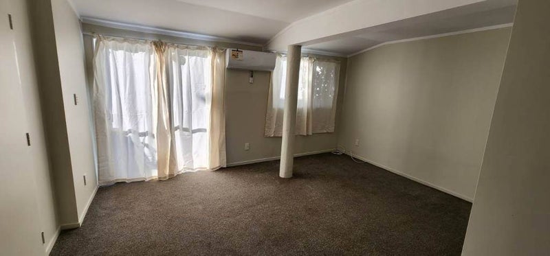 2/15 Kohiwi Road, Manurewa, Auckland - Carousel 2