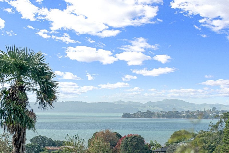 63 Advene Road, Cockle Bay, Auckland - Carousel 2