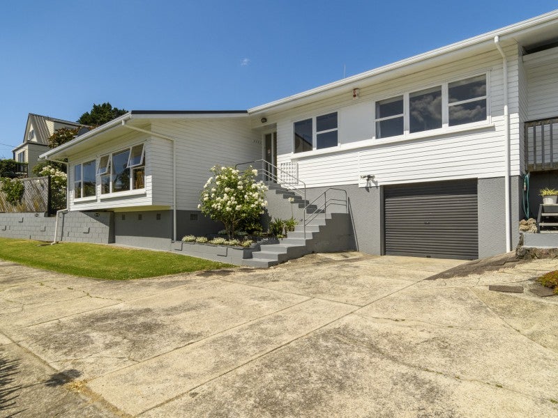24 Sherwood Street, Bellevue, Tauranga - Carousel 1
