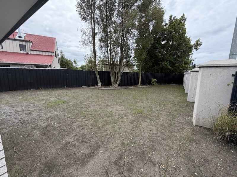 2 Johns Road, Belfast, Christchurch - Carousel 14