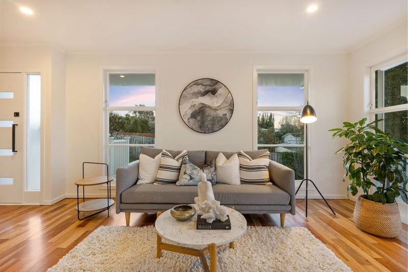 23 Japonica Drive, Beach Haven, Auckland - Carousel 2