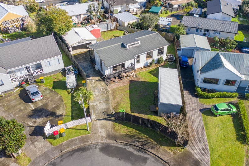 5 Iris Place, Clendon Park, Auckland - Carousel 18