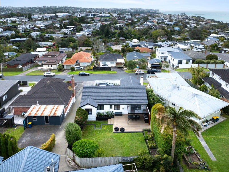 23 Braemar Road, Rothesay Bay, Auckland - Carousel 32