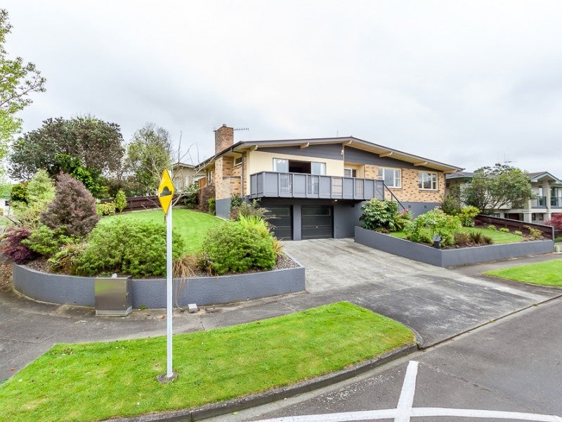 54 Wikiriwhi Crescent, Awapuni, Palmerston North - Carousel 20