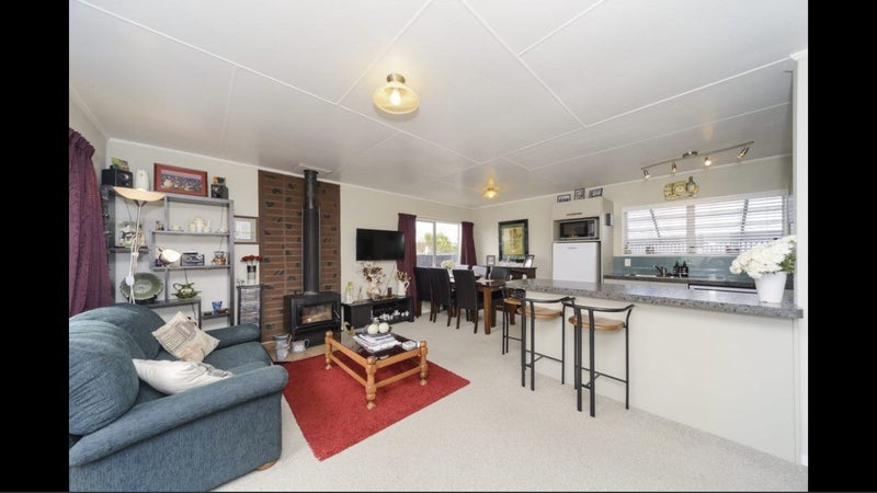 35 Peter Hall Drive, Kelvin Grove, Palmerston North - Carousel 10