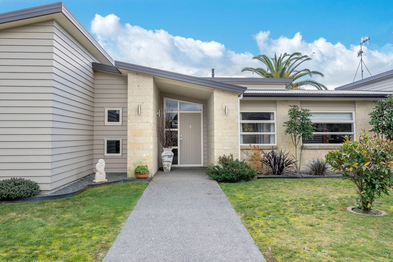 11 Hulme Way, Raumati Beach, Paraparaumu - Carousel 2
