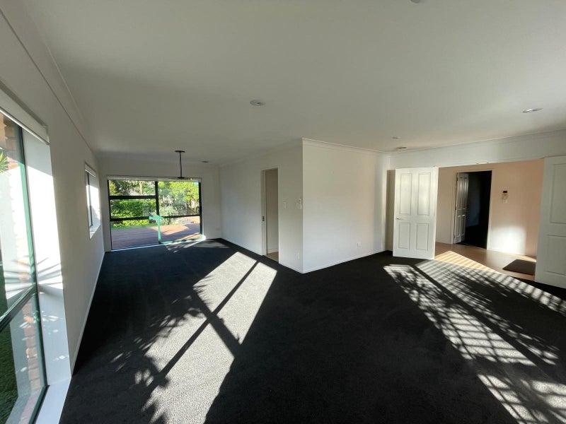 43 Tralee Terrace, Dannemora, Auckland - Carousel 2