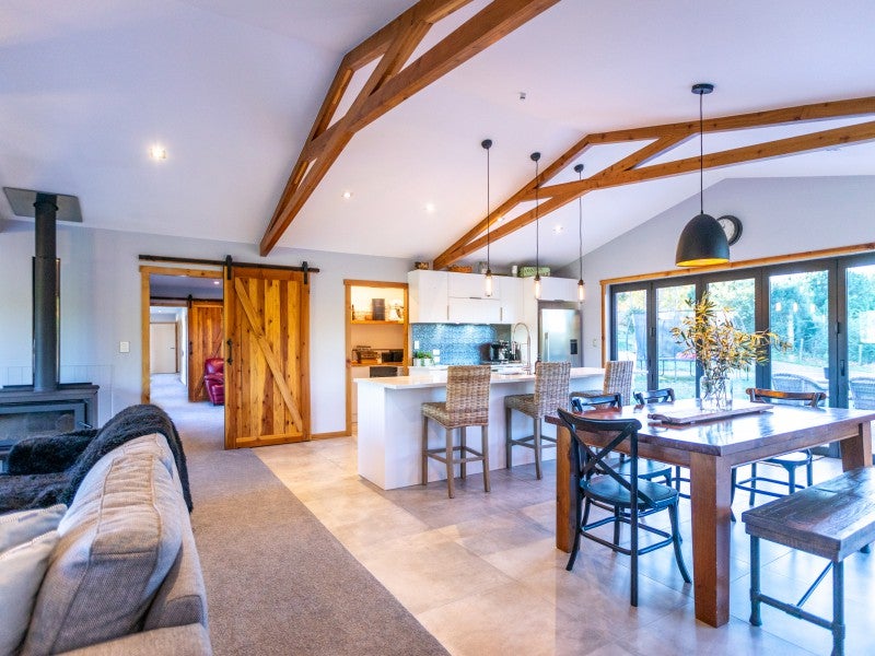 11 Riverpark Drive, Turangi - Carousel 2