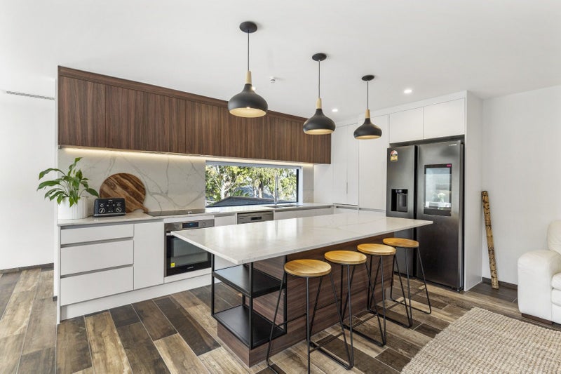 25B Deverell Place, Northcross, Auckland - Carousel 2