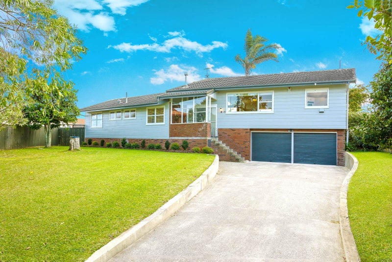 21 Grassways Avenue, Pakuranga, Auckland - Carousel 1