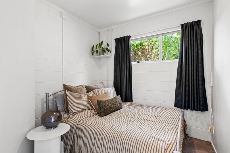 11 Hague Place, Birkenhead, Auckland - Carousel 6