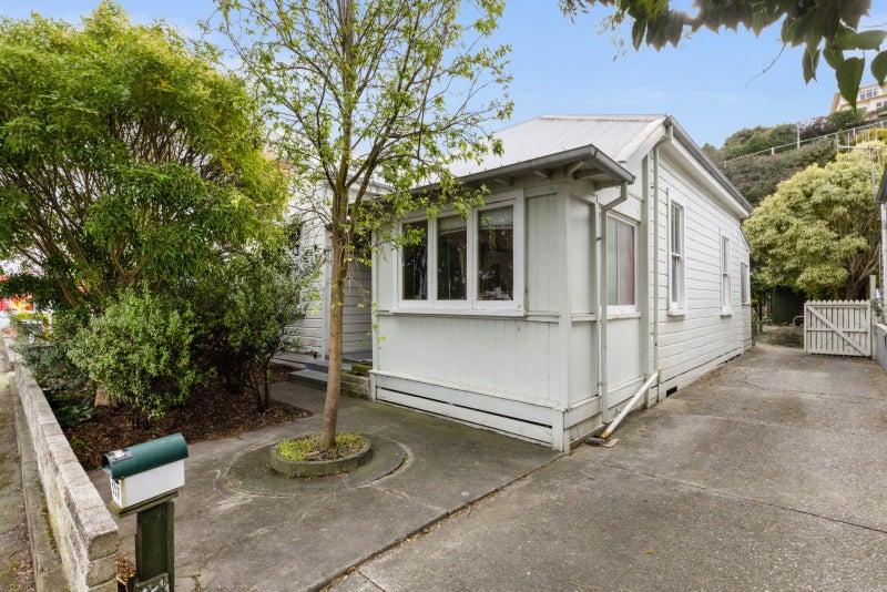 137 Carlyle Street, Napier South, Napier - Carousel 1