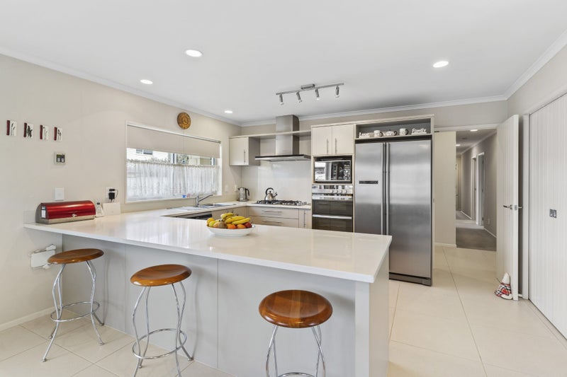 22 Pony Park Place, Beachlands, Auckland - Carousel 2