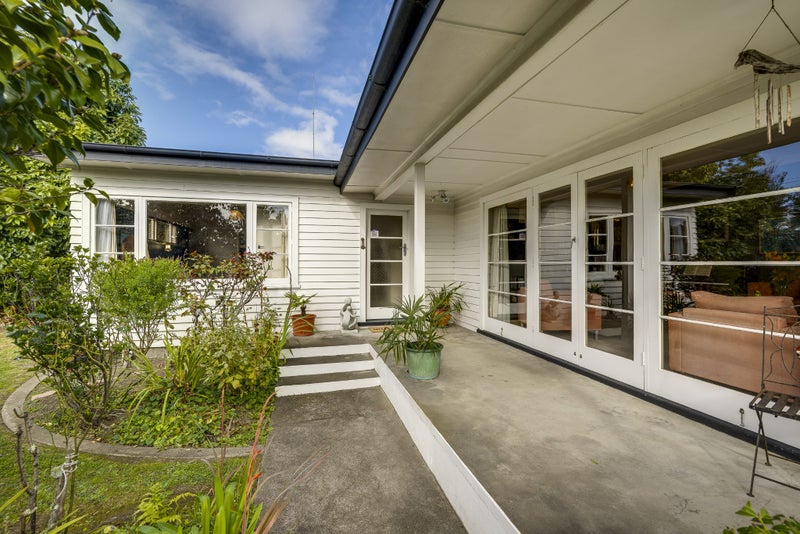 104 Avondale Road, Taradale, Napier - Carousel 1