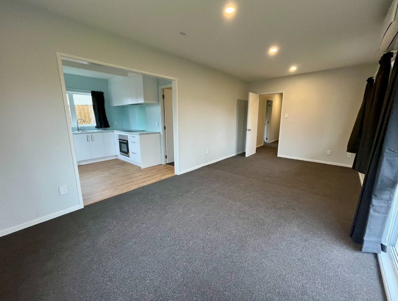 1/75 Tramway Road, Beach Haven, Auckland - Carousel 2