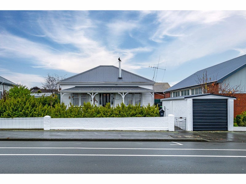 215 Church Street, West End, Timaru - Carousel 1