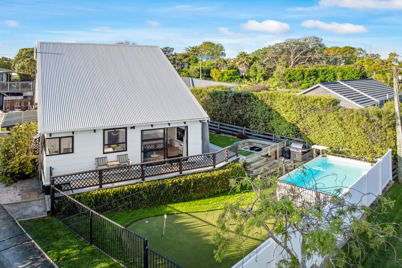 17 Zealandia Road, Manly, Whangaparaoa - Carousel 2