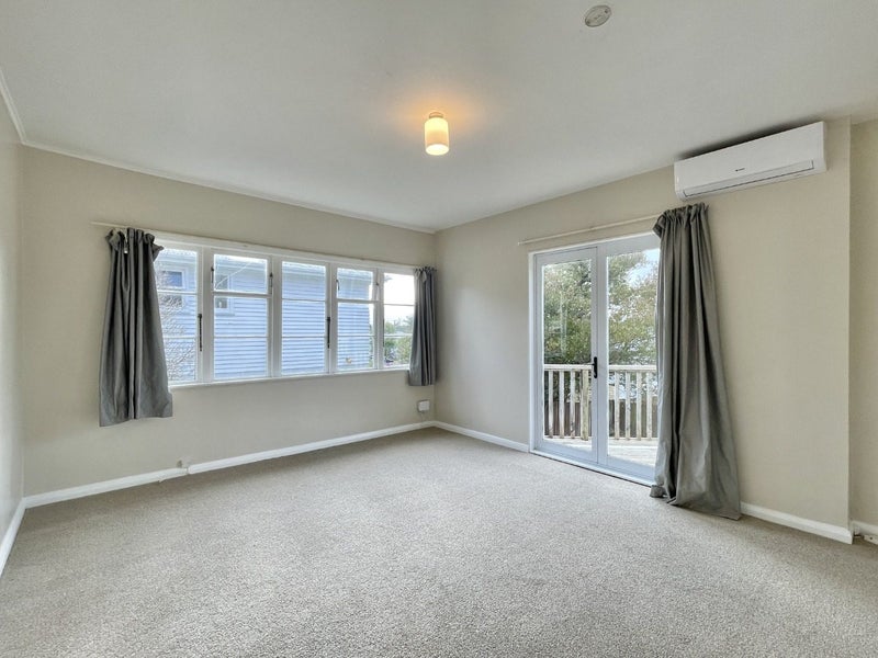 18 Fraser Street, Wainuiomata, Lower Hutt - Carousel 1