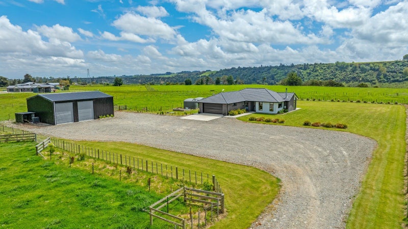 179 Te Awa Road, Pohangina, Feilding - Carousel 2
