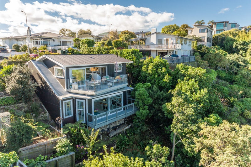 21 Simla Terrace, Hospital Hill, Napier - Carousel 1