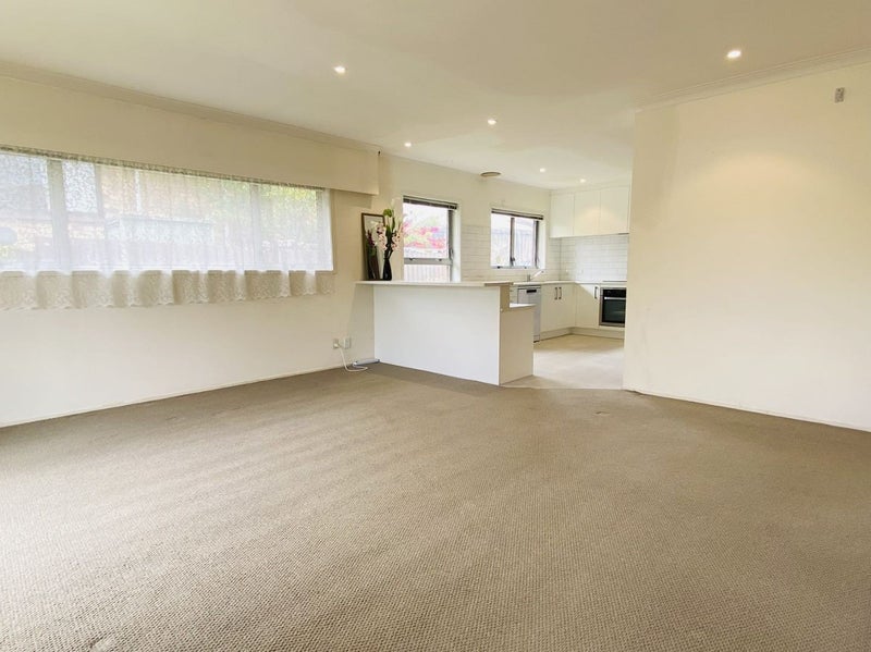 4/14 Mount Smart Road, Onehunga, Auckland - Carousel 2