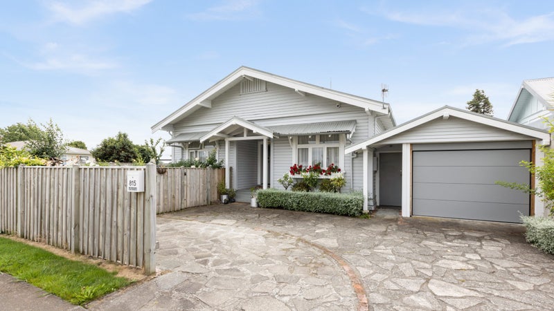 815 Eaton Road, Saint Leonards, Hastings - Carousel 1
