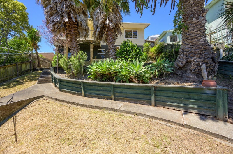 25 Ariesdale Terrace, Toi Toi, Nelson - Carousel 1