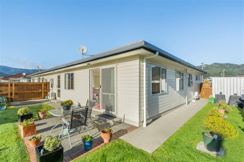 2 Woodland Mews, Wainuiomata, Lower Hutt - Carousel 2