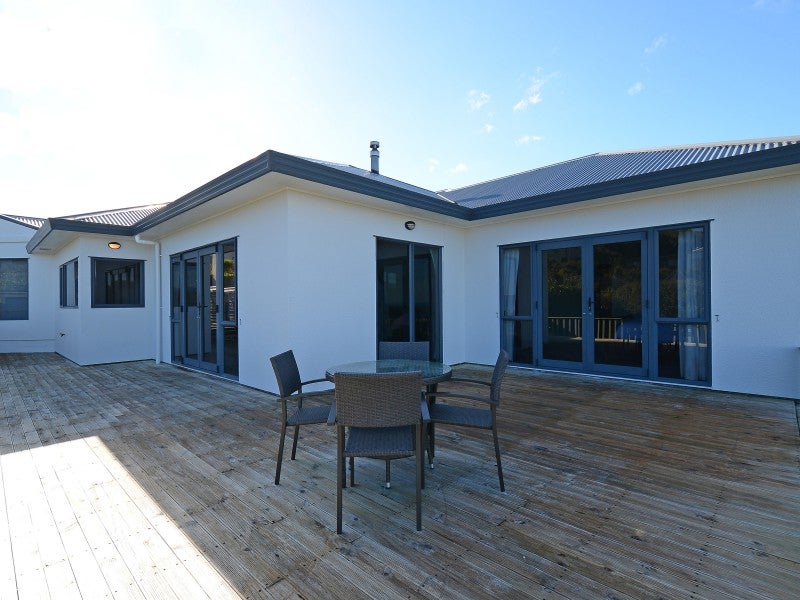 111 Redvers Drive, Belmont, Lower Hutt - Carousel 1