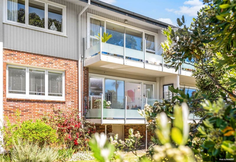 3/29 Hamilton Road, Herne Bay, Auckland - Carousel 1