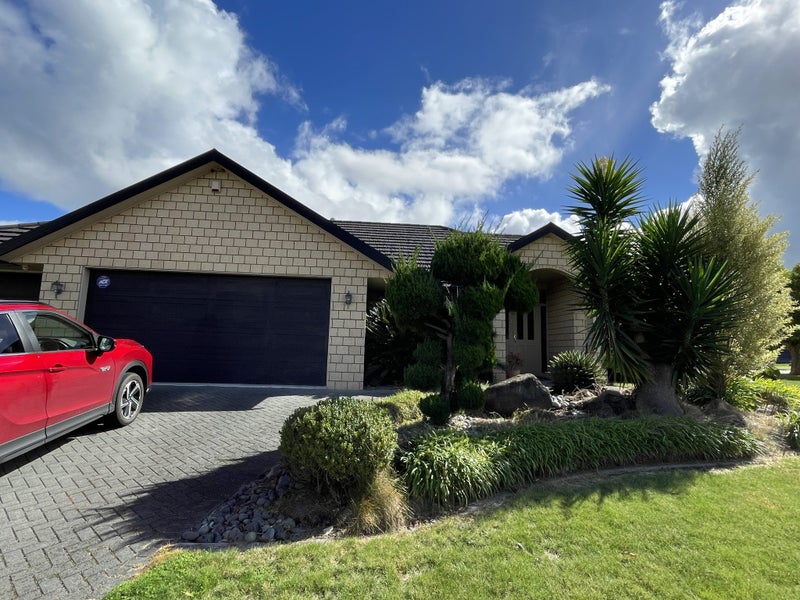 64 Huntington Drive, Huntington, Hamilton - Carousel 2
