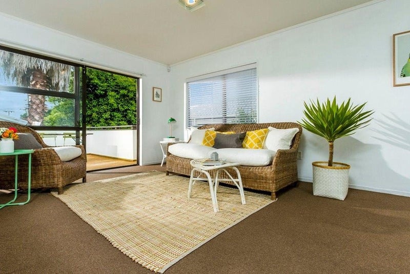 2/6 Evan Street, Belmont, Auckland - Carousel 2