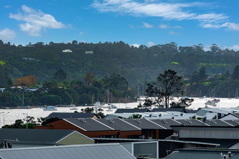 402/160A Hobsonville Point Road, Hobsonville, Auckland - Carousel 2
