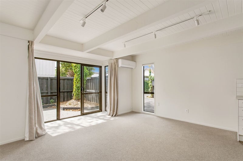 1/99A Mandeville Street, Riccarton, Christchurch - Carousel 2
