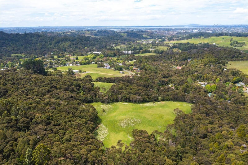 67 Grassmere Road, Henderson Valley, Auckland - Carousel 7