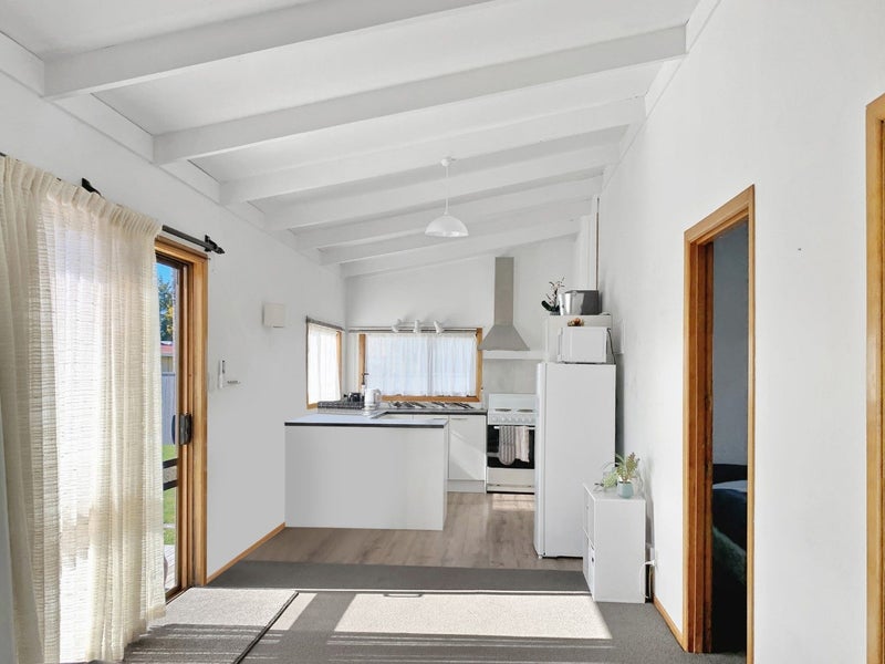 3 Lee Place, Bader, Hamilton - Carousel 2