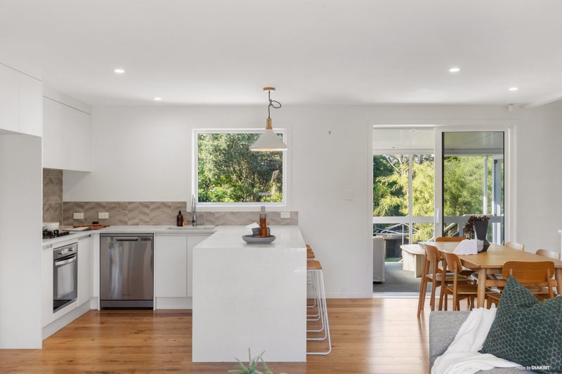 46 Lantana Road, Green Bay, Auckland - Carousel 22