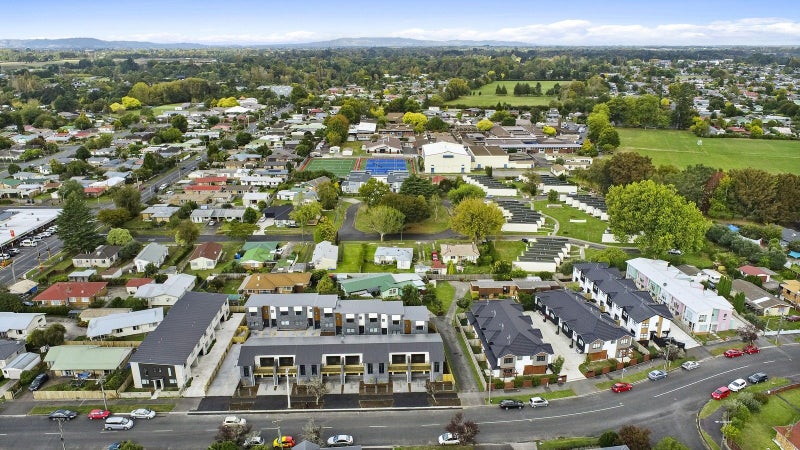 11/88 Carrington Avenue, Silverdale, Hamilton - Carousel 14