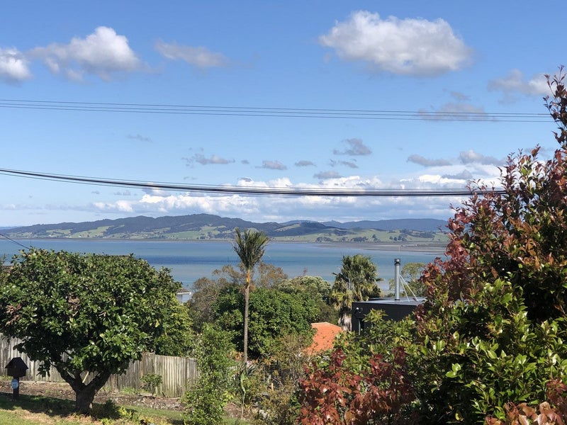 4 Handley Place, Onerahi, Whangarei - Carousel 2