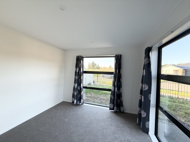 32 Miromiro Street, Broomfield, Christchurch - Carousel 2