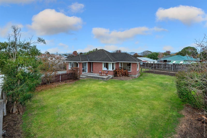 17 Tenby Place, Avondale, Christchurch - Carousel 1