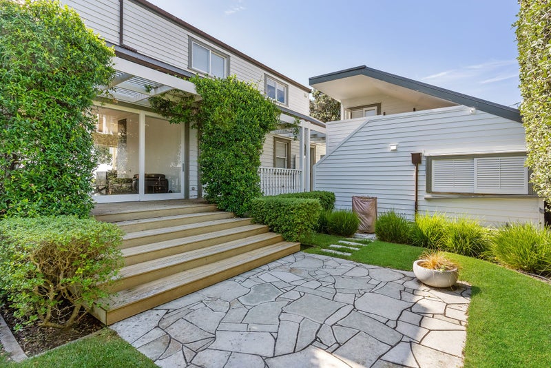 15 Arawa Avenue, Devonport, Auckland - Carousel 20