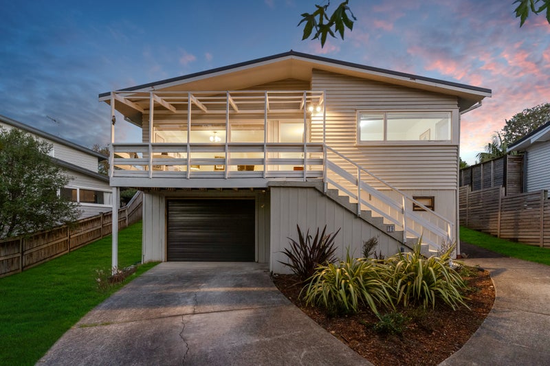 49 Gowing Drive, Meadowbank, Auckland - Carousel 1