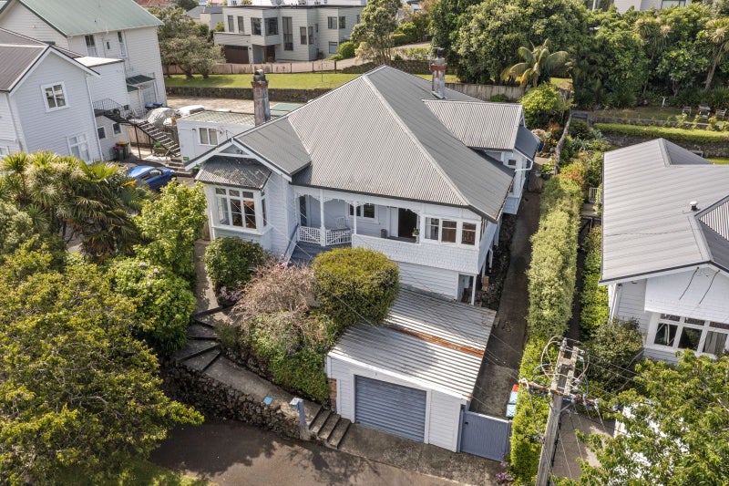 2 Rautangi Road, Mount Eden, Auckland - Carousel 1
