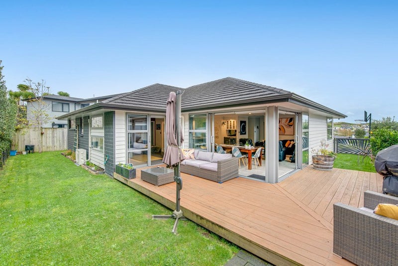 6 Flavell Drive, Orewa, Orewa - Carousel 2