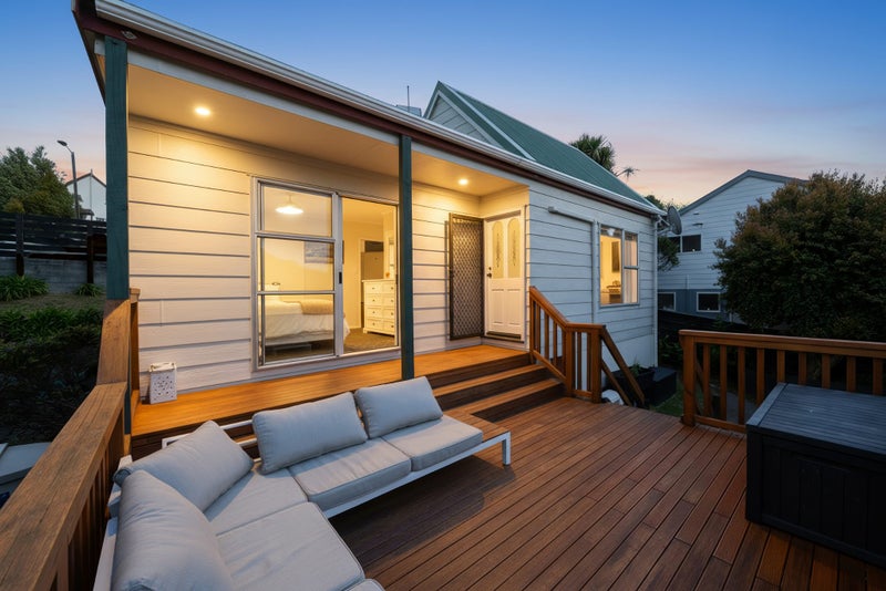 3A Abilene Crescent, Churton Park, Wellington - Carousel 1