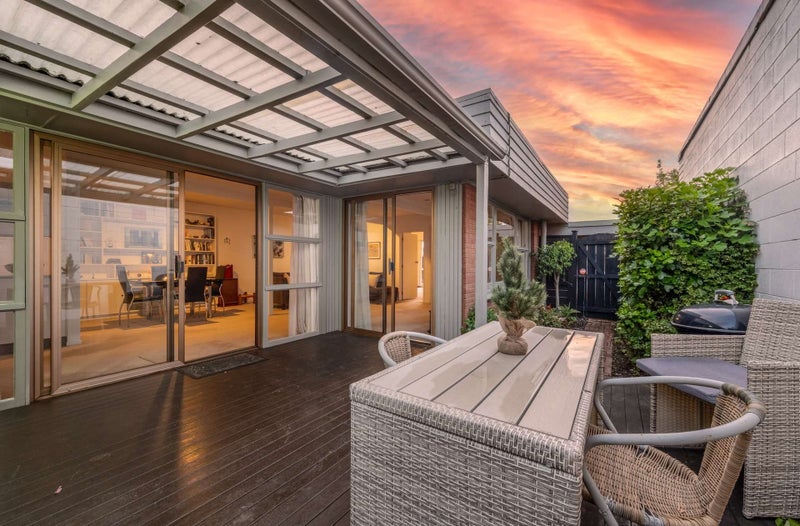 2/310 Bucklands Beach Rd, Bucklands Beach, Manukau - Carousel 1