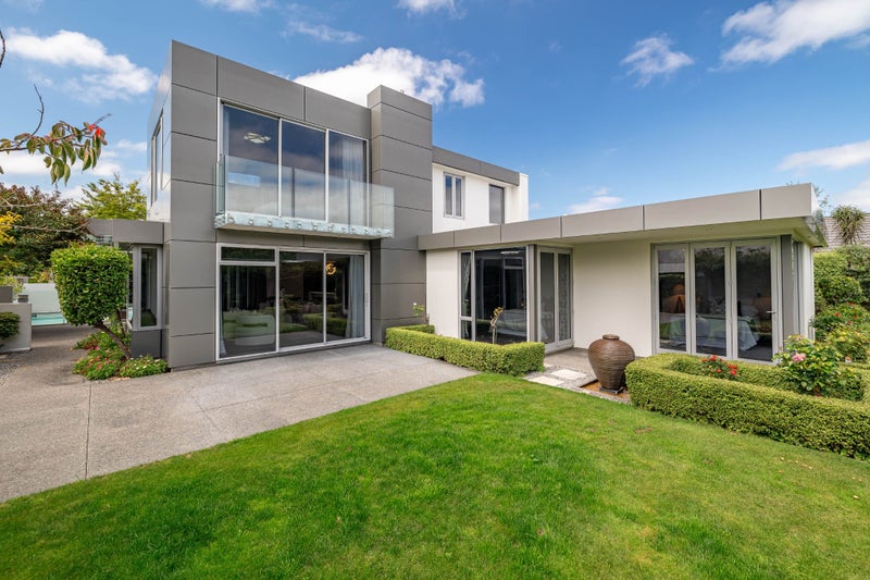 10 Hatton Court, Northwood, Christchurch - Carousel 1