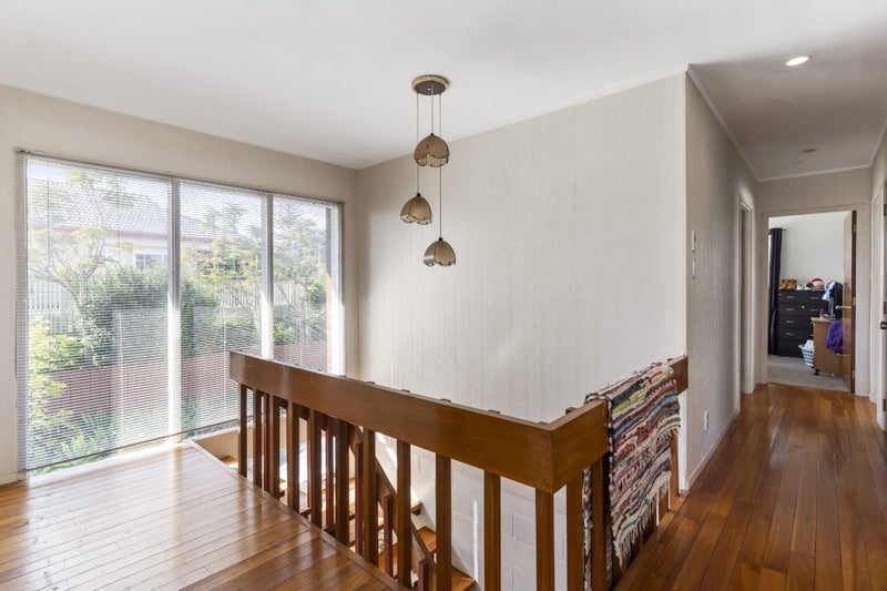 201 Fisher Parade, Farm Cove, Auckland - Carousel 2