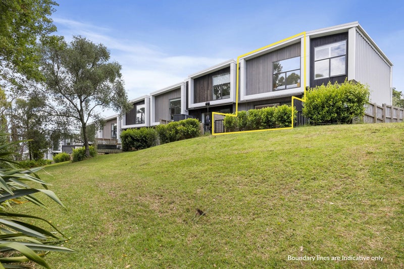 2/78 Orakei Road, Remuera, Auckland - Carousel 1